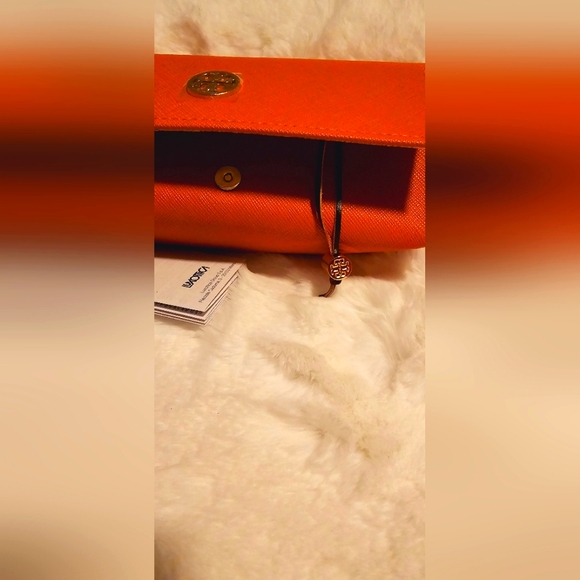 TORY BURCH NWOT - Picture 2 of 5